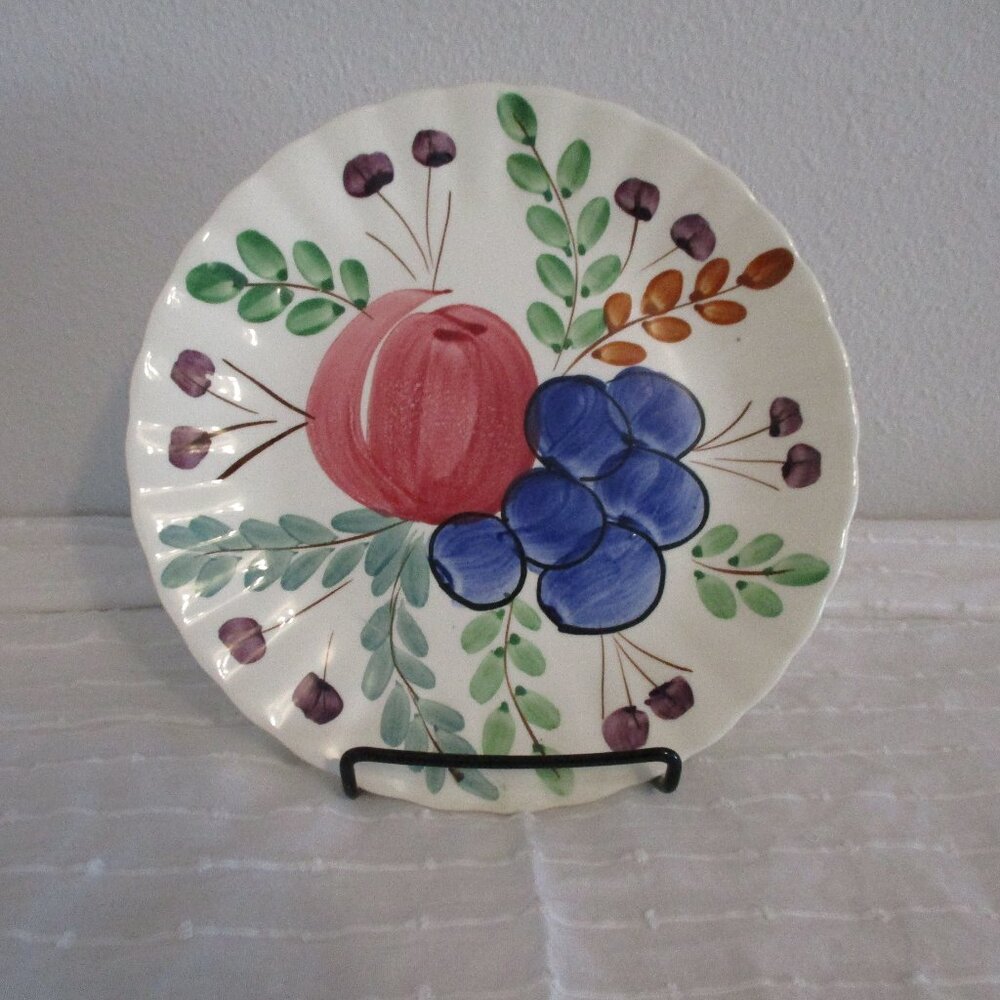 Set of 2 vintage fruit pattern dessert plates